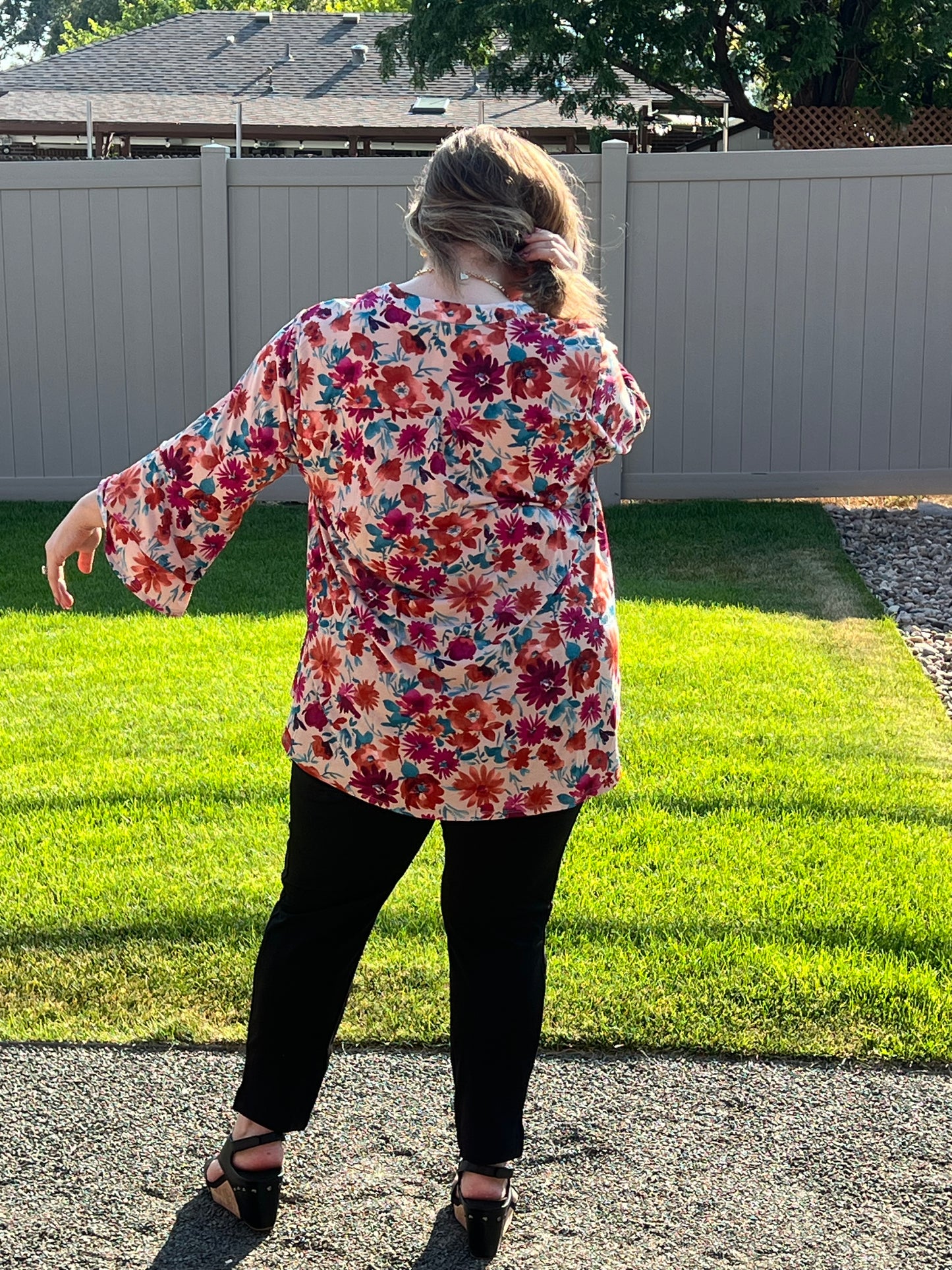Dear Scarlett Belled-Sleeve Lizzy