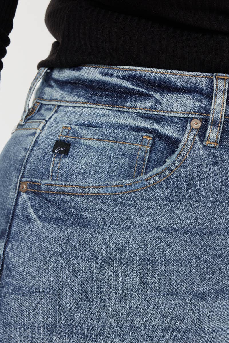 Kan Can High Rise Slim Straight Jeans